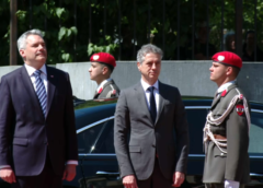 Premier Robert Golob začenja svoj prvi uradni obisk na Dunaju